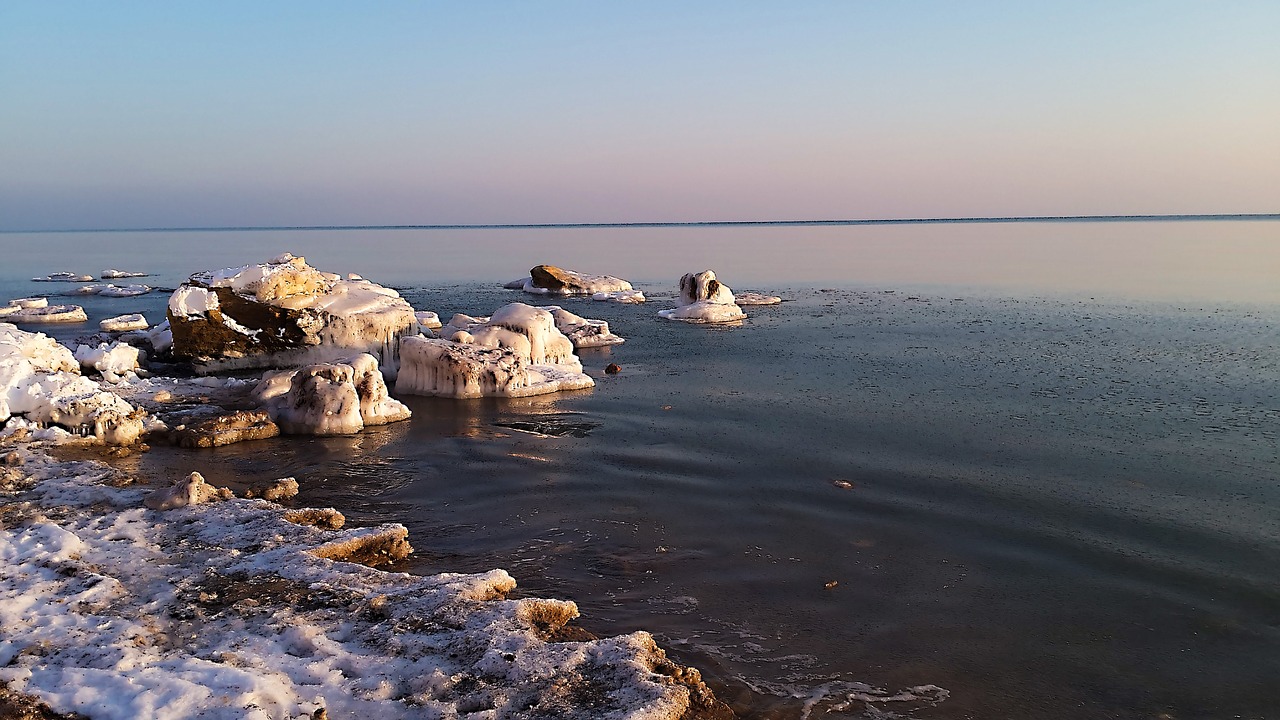Image - sea ice calm stones