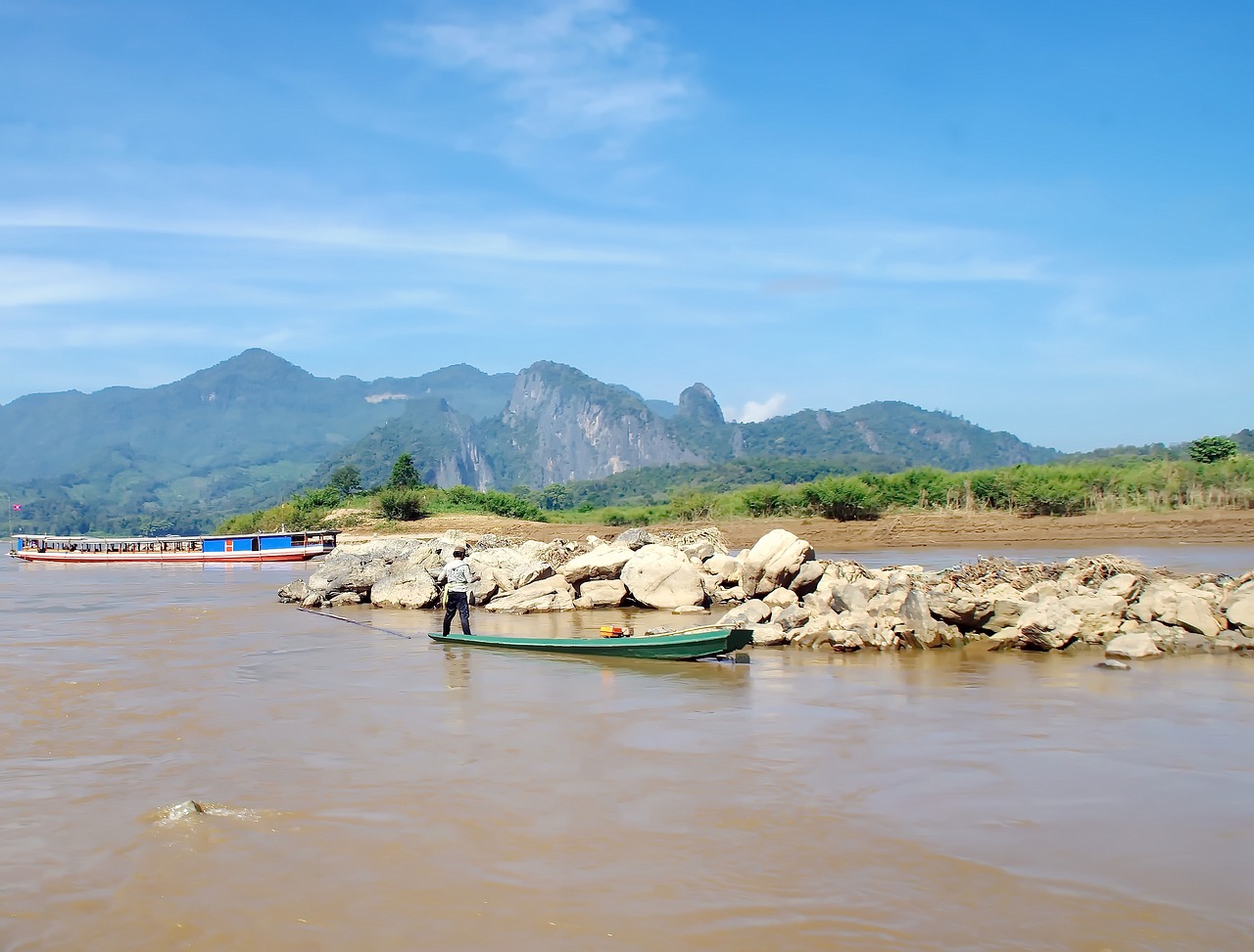 Image - laos mékong fisherman rocks