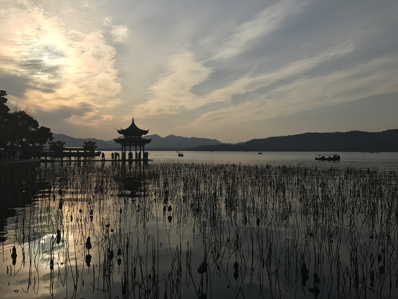 Image - west lake lotus pavilion