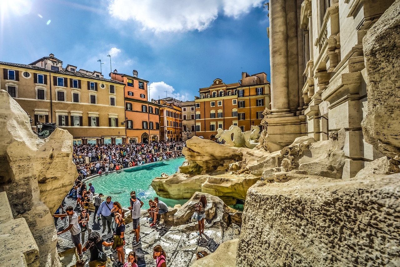 Image - trevi fountain rome other side