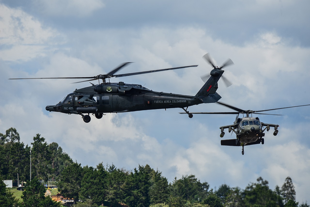 Image - colombian air force uh 60 blackhawk