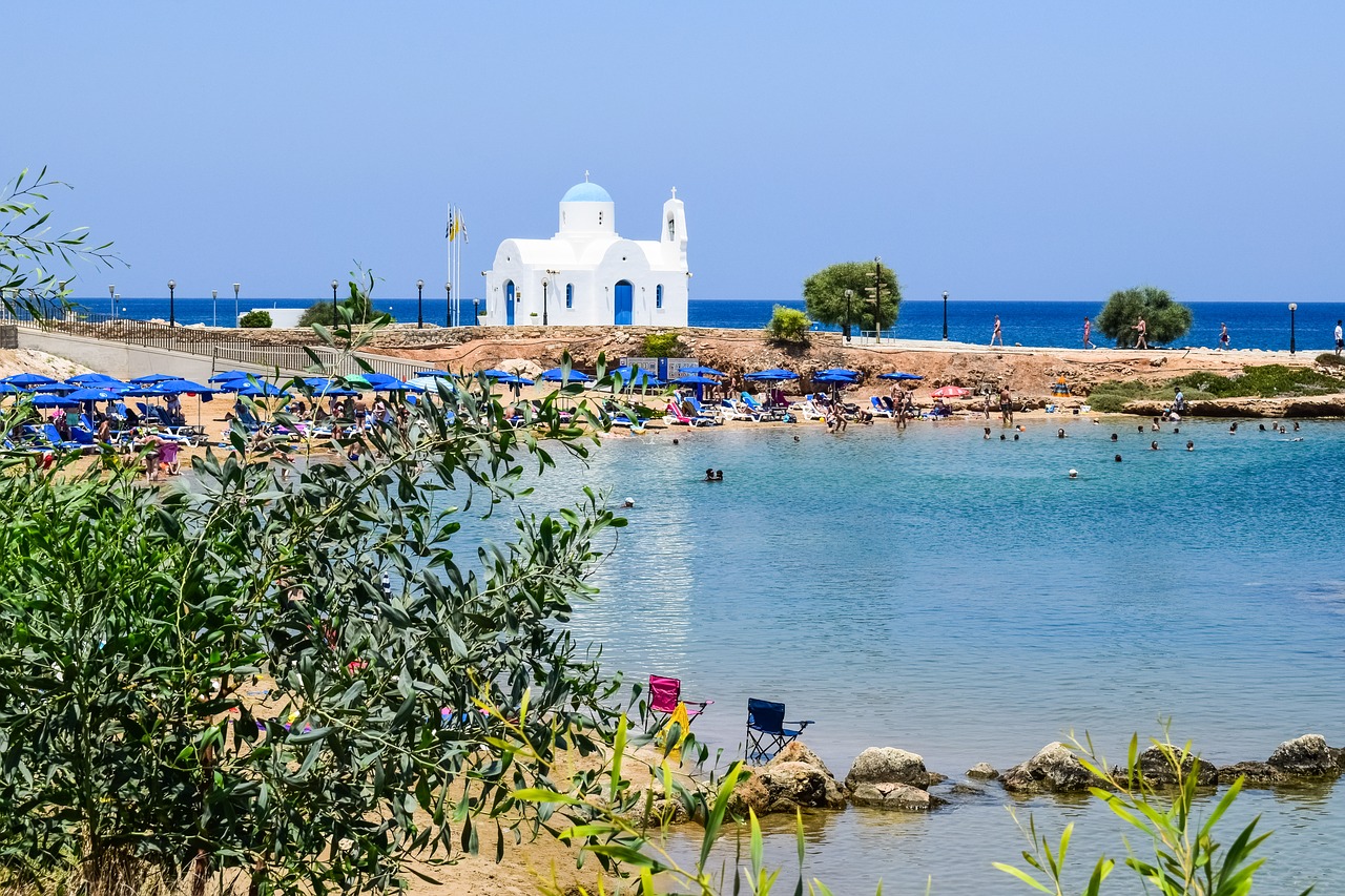 Image - beach resort summer mediterranean