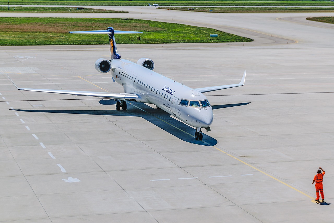 Image - lufthansa airport the airline