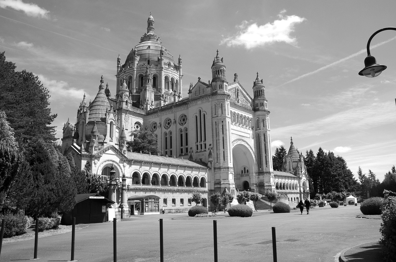 Image - basilica of lisieux ste thérèse