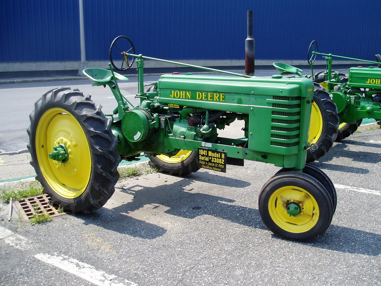 Image - tractor deere antique john