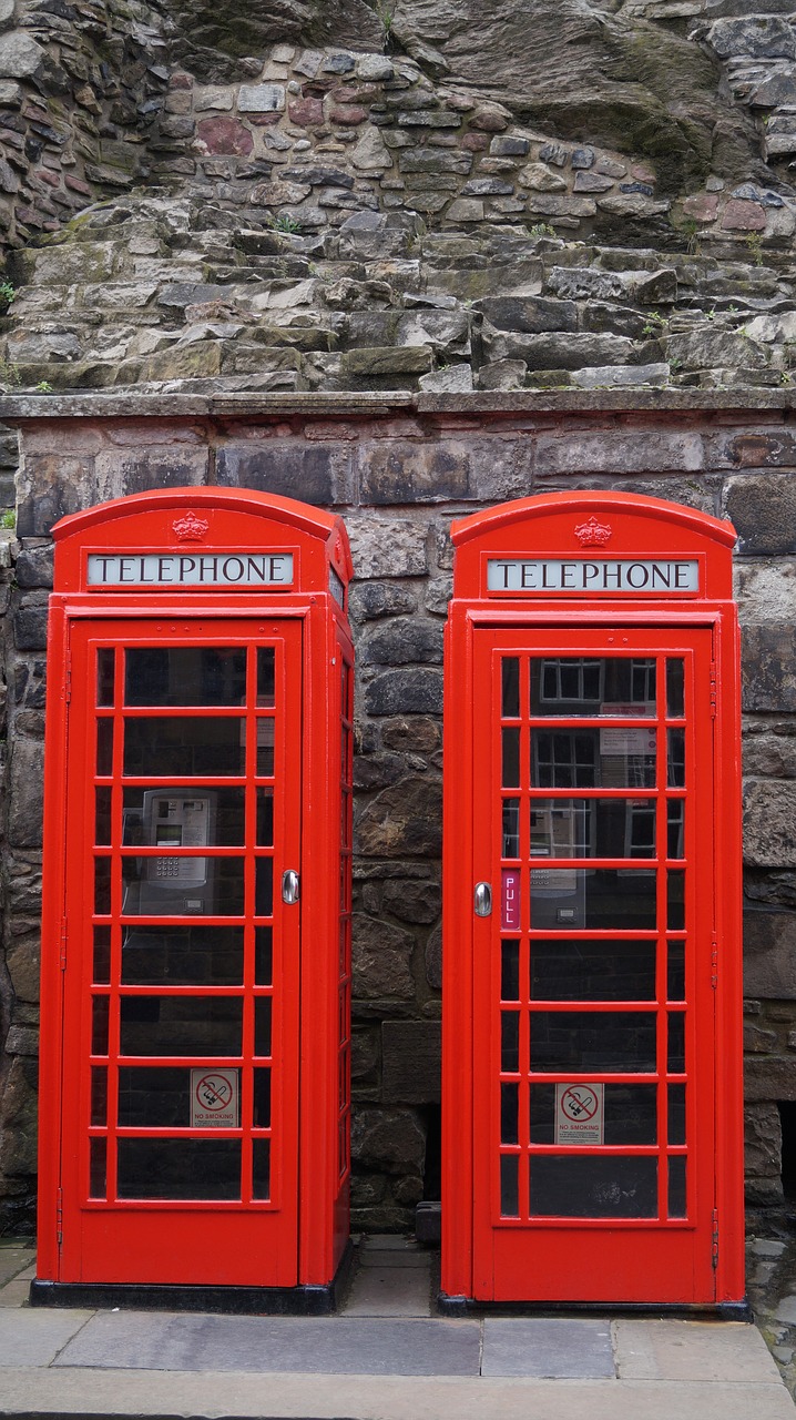 Image - edinburgh castle march spring