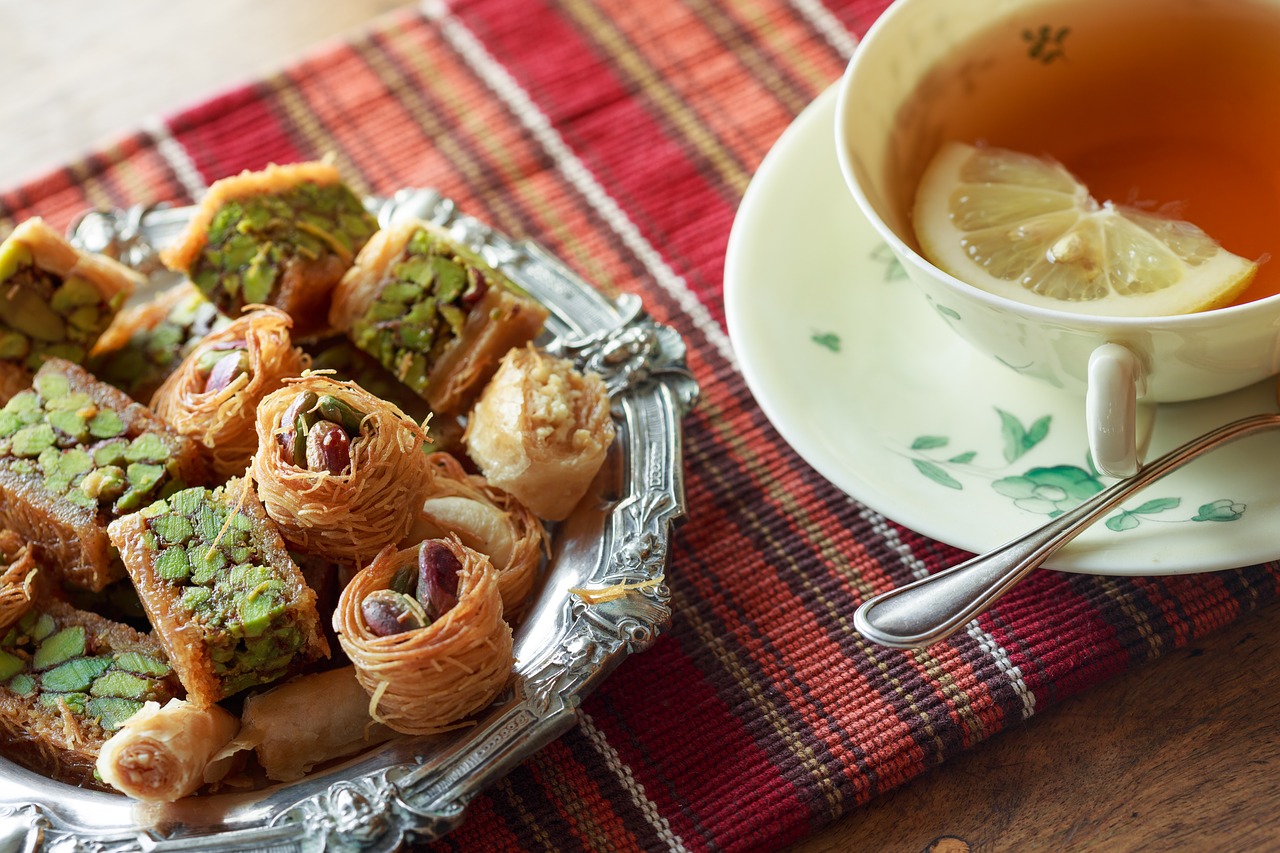 Image - tea teatime pastry syrian sweet