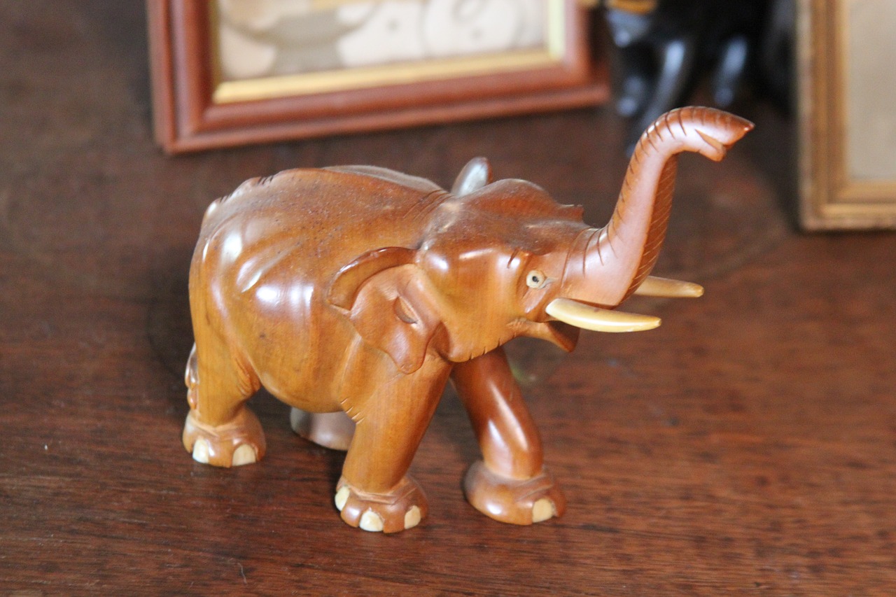 Image - elephant wood carving animal
