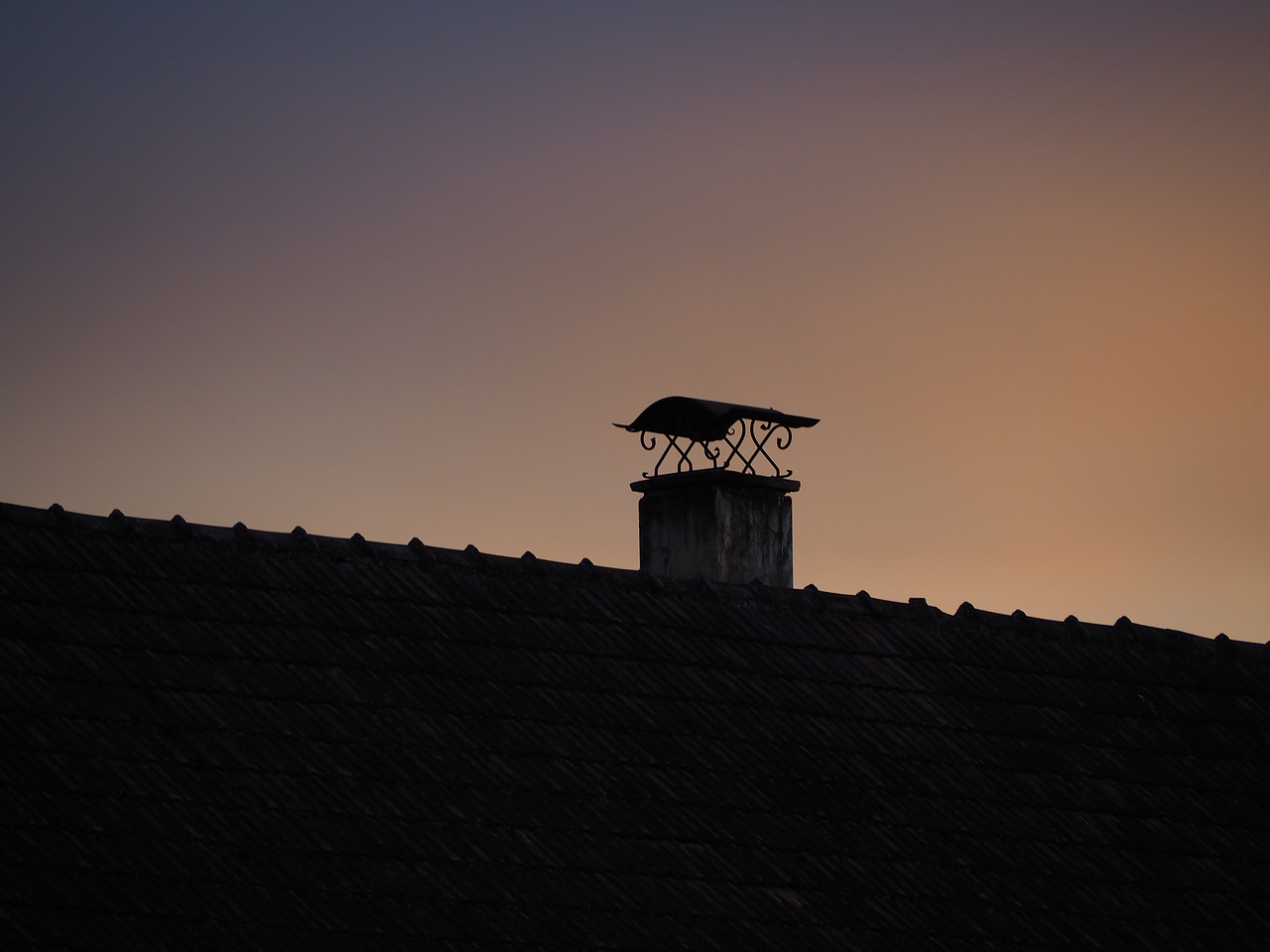 Image - flue sunset roof afterglow sky