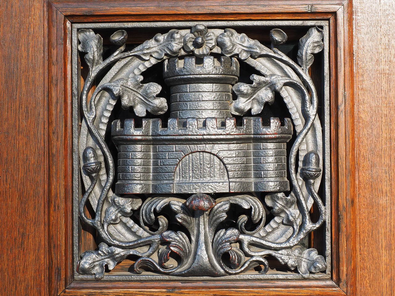 Image - door input gate ornament castle