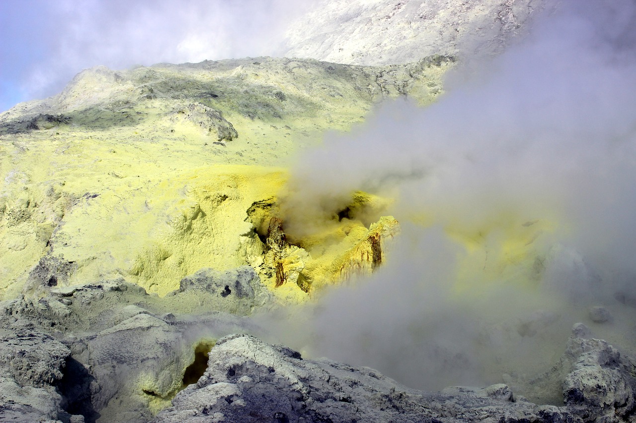 Image - sulfur steam volcanic new zealand