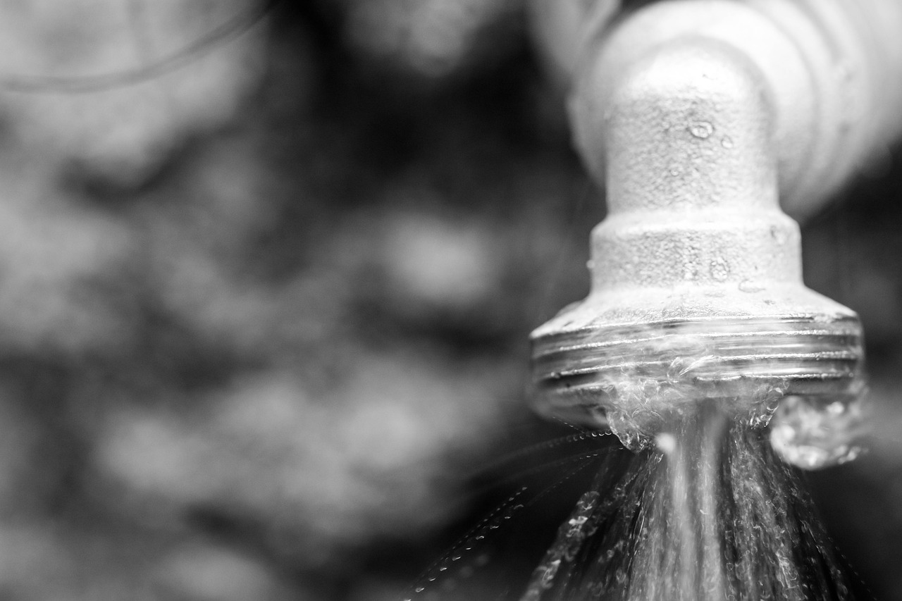 Image - water faucet water flowing chrome