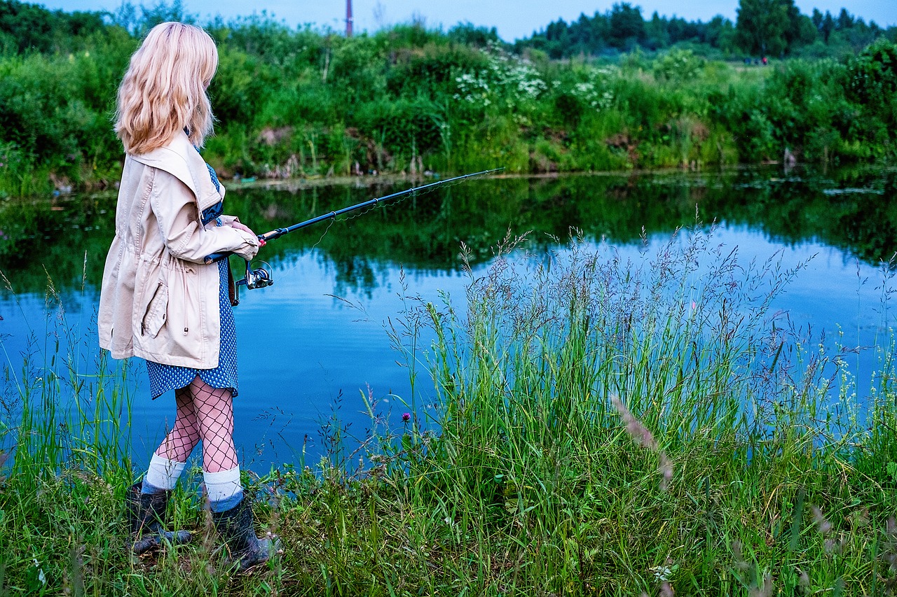 Image - girl fishing rod pond float