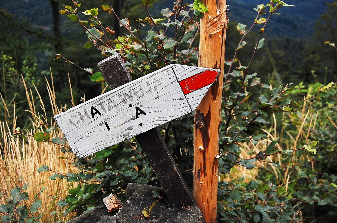 Image - mountains trail tourism sign red