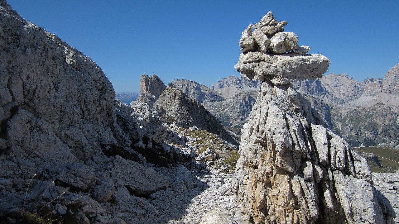 Image - nouvolau the dolomites climbing