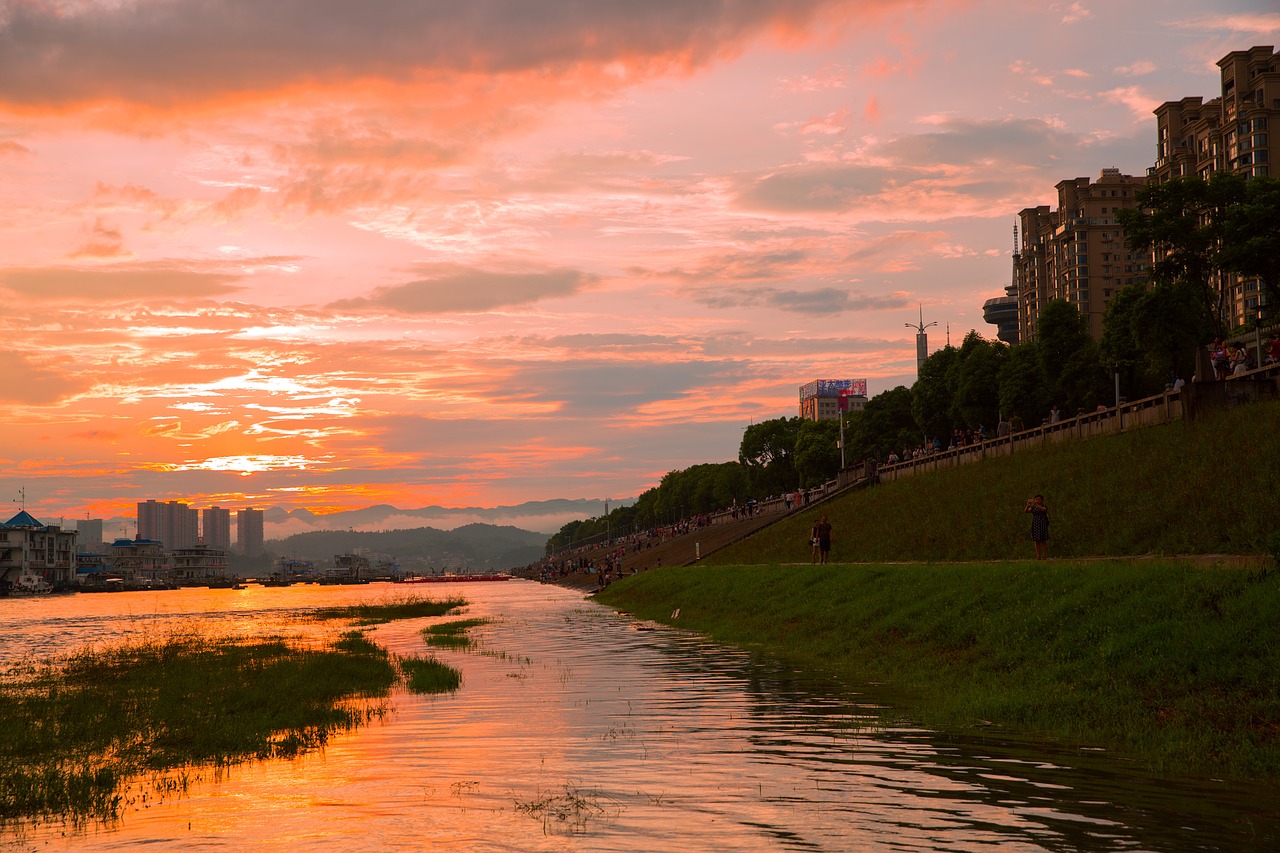 Image - yichang riverside park sunset