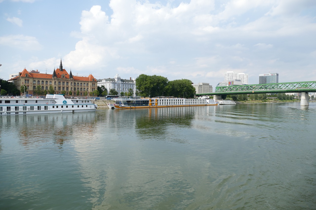 Image - bratislava slovakia castle old town