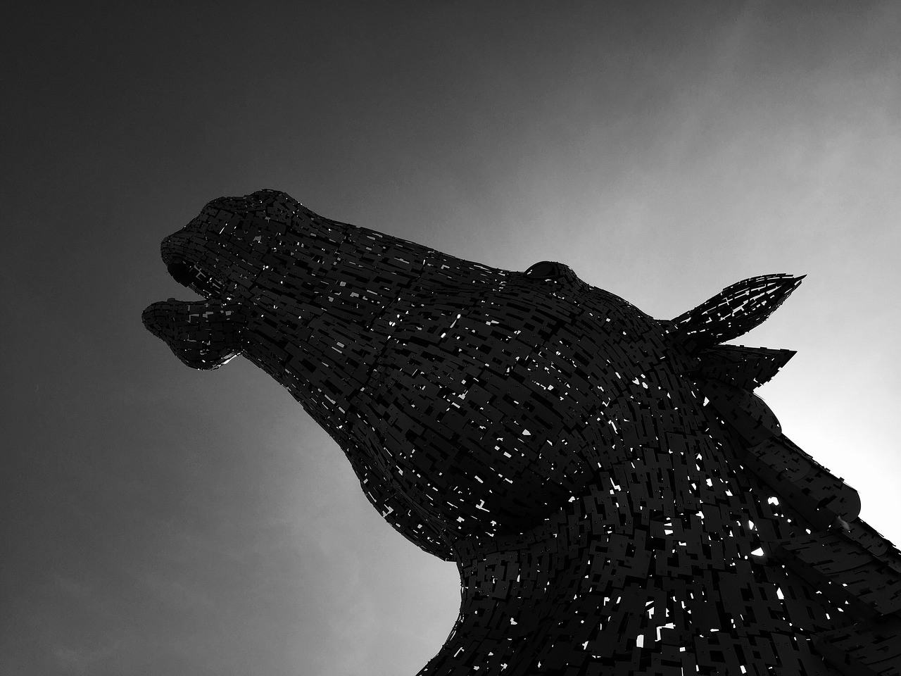 Image - horse dark statue