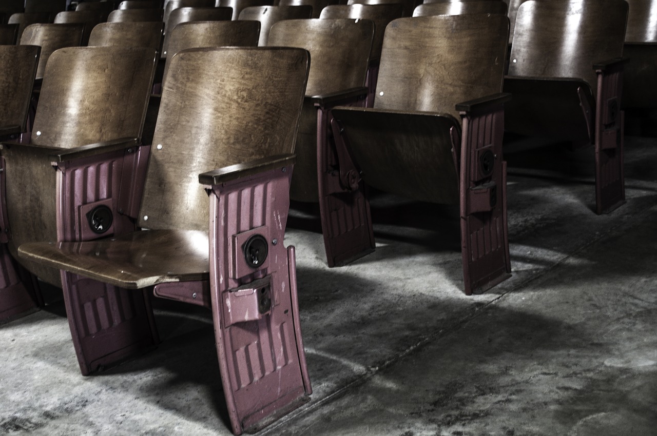 Image - theatre seats old theater cinema