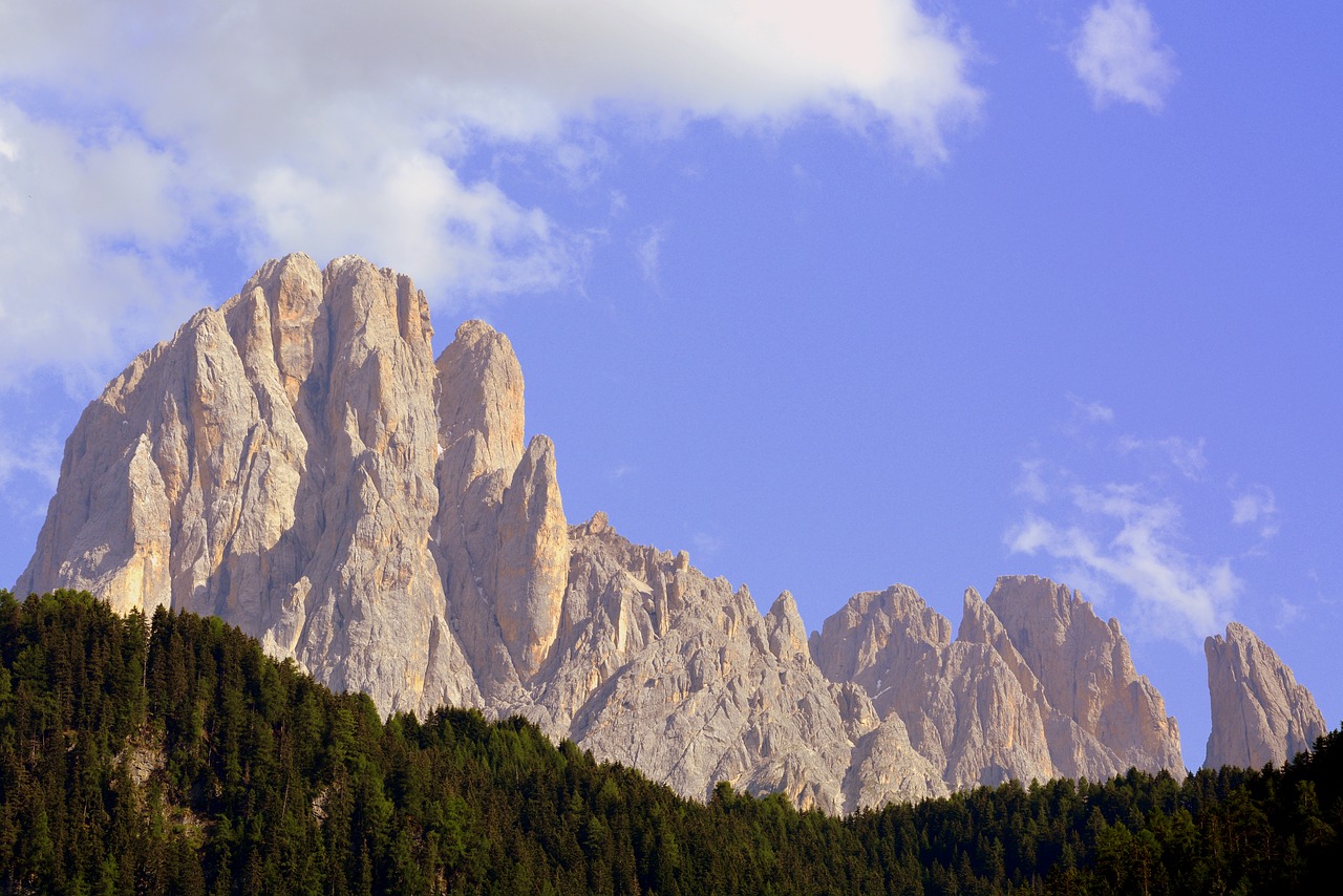 Image - dolomites chain mountains