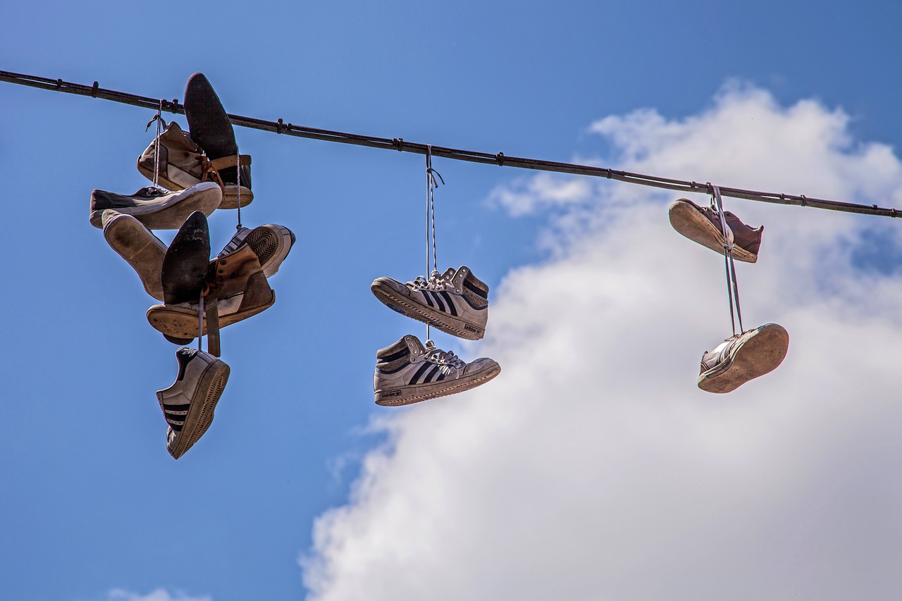 Image - shoe rope air clouds