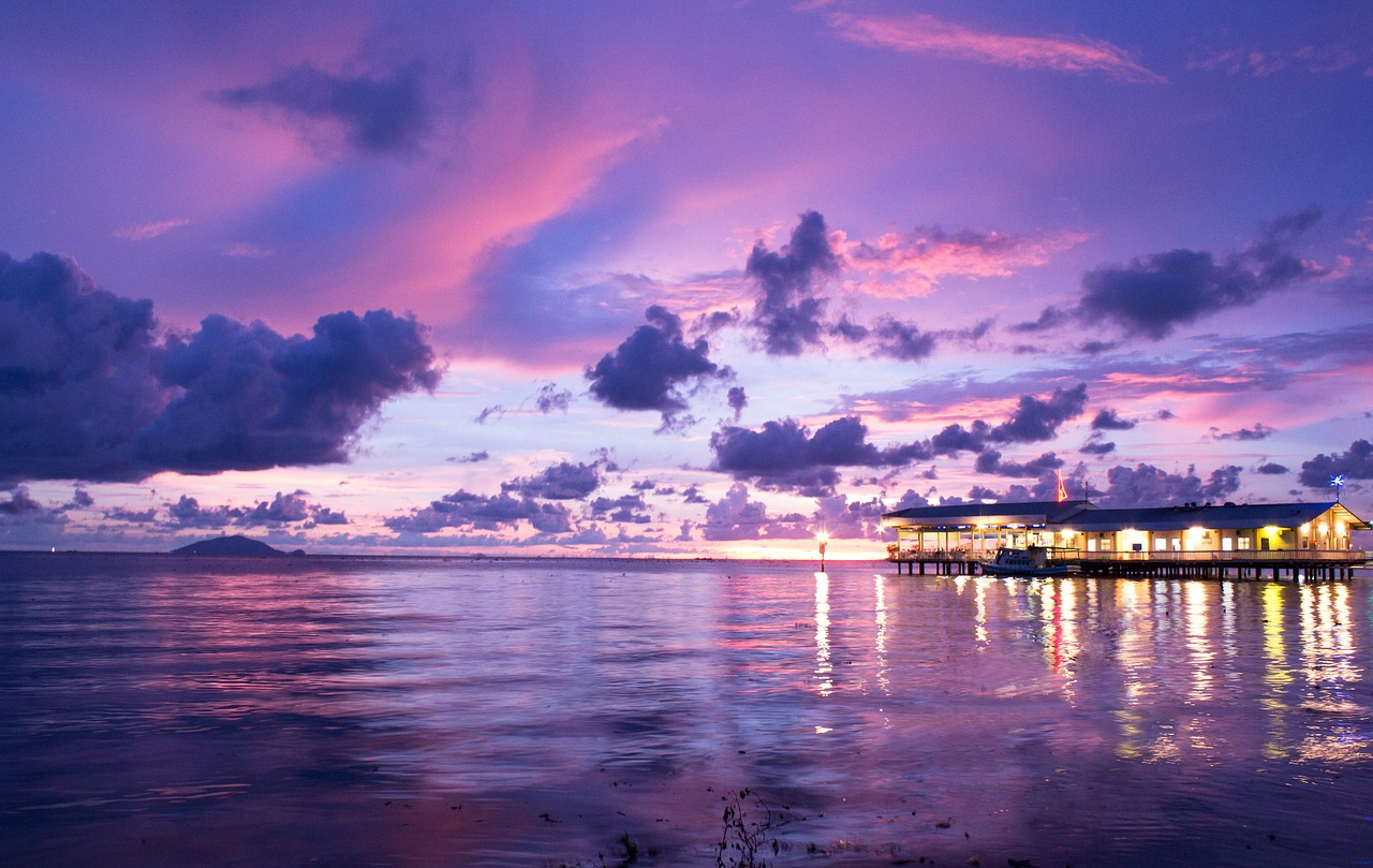 Image - sunset over the sea wild kissing sea