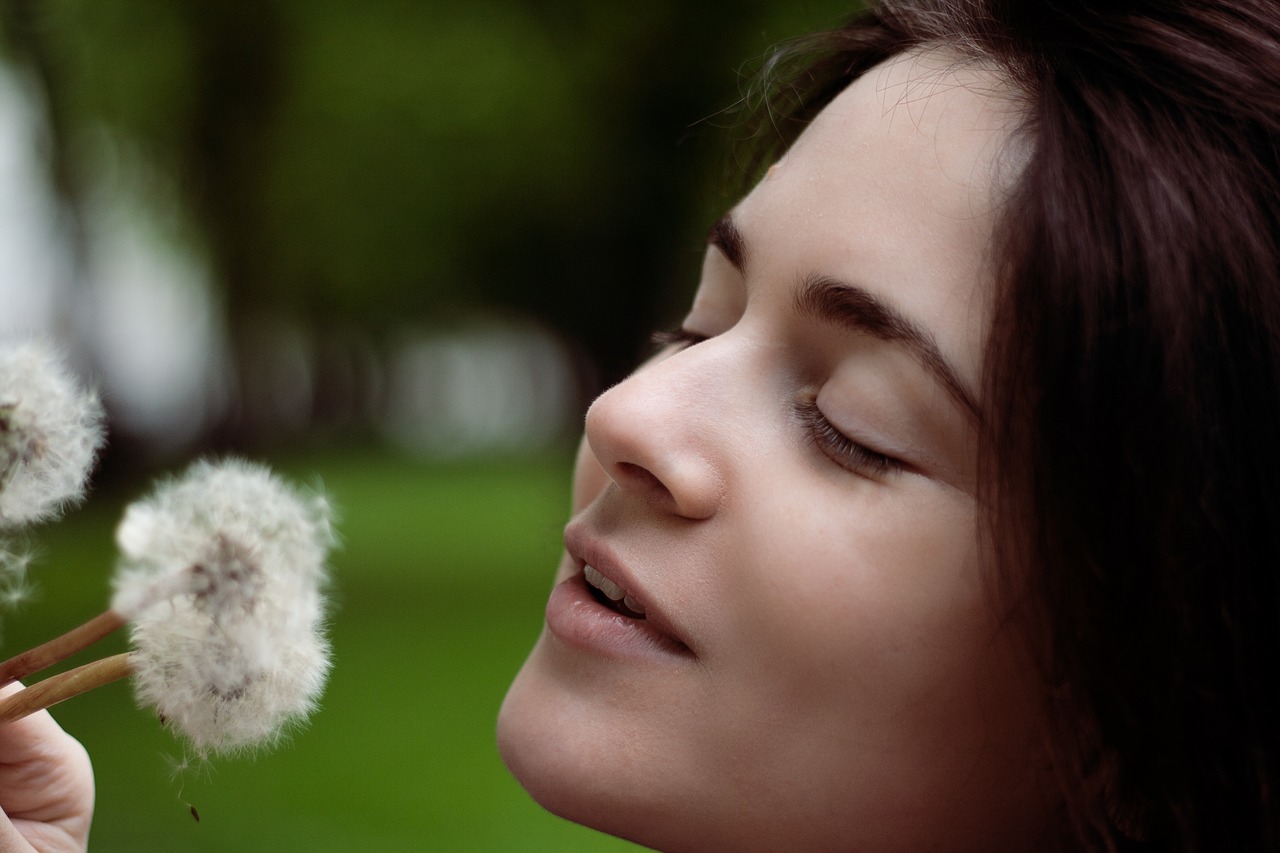 Image - nature girl romance laughter