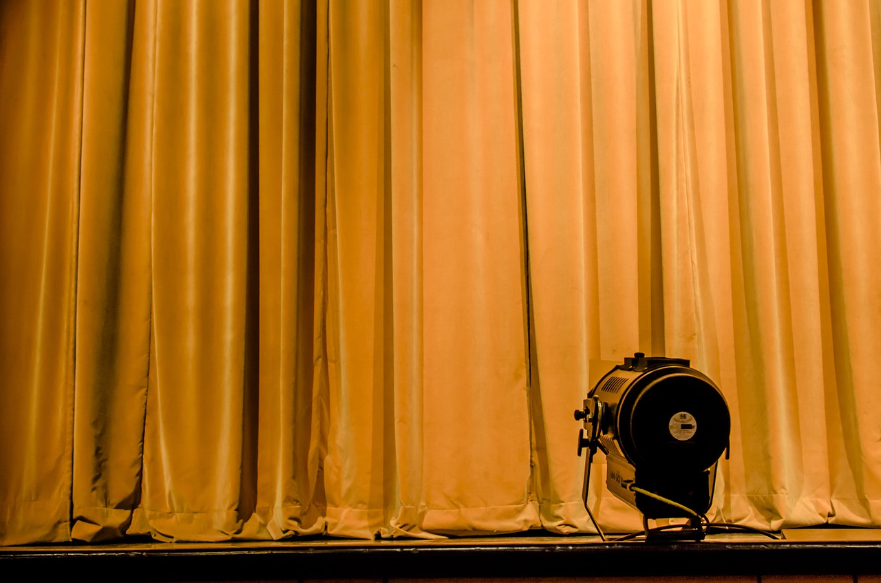 Image - curtain stage opera show