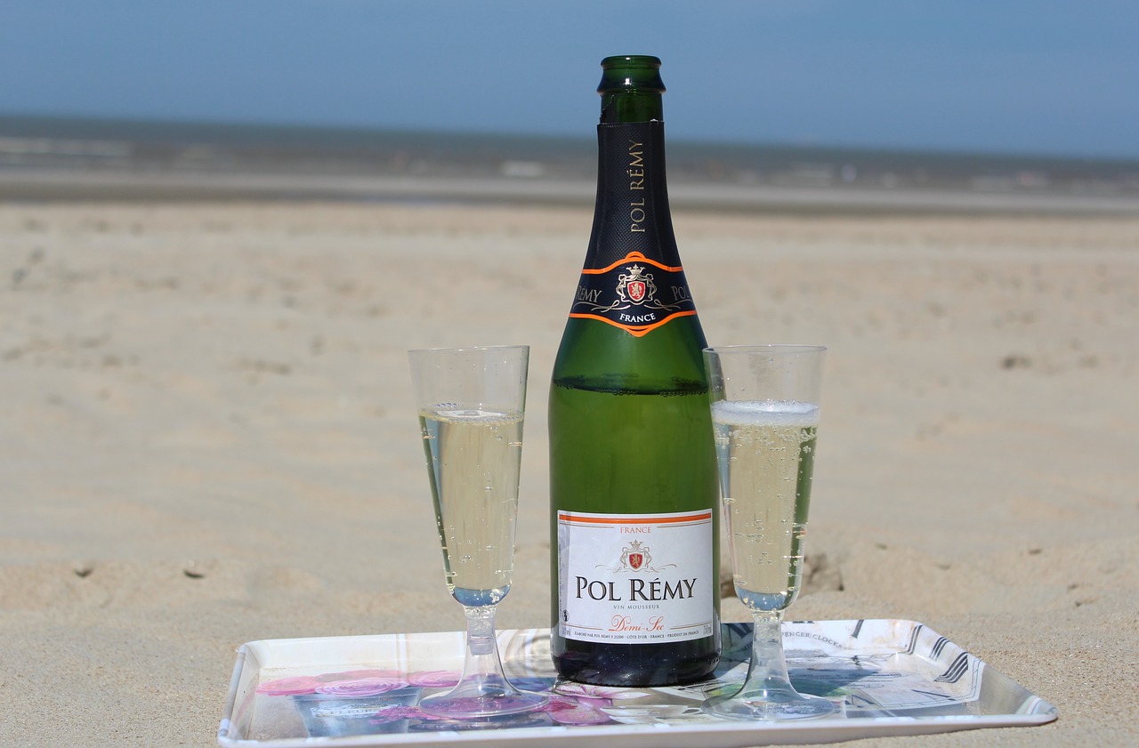 Image - champagne sea bottle wine glasses