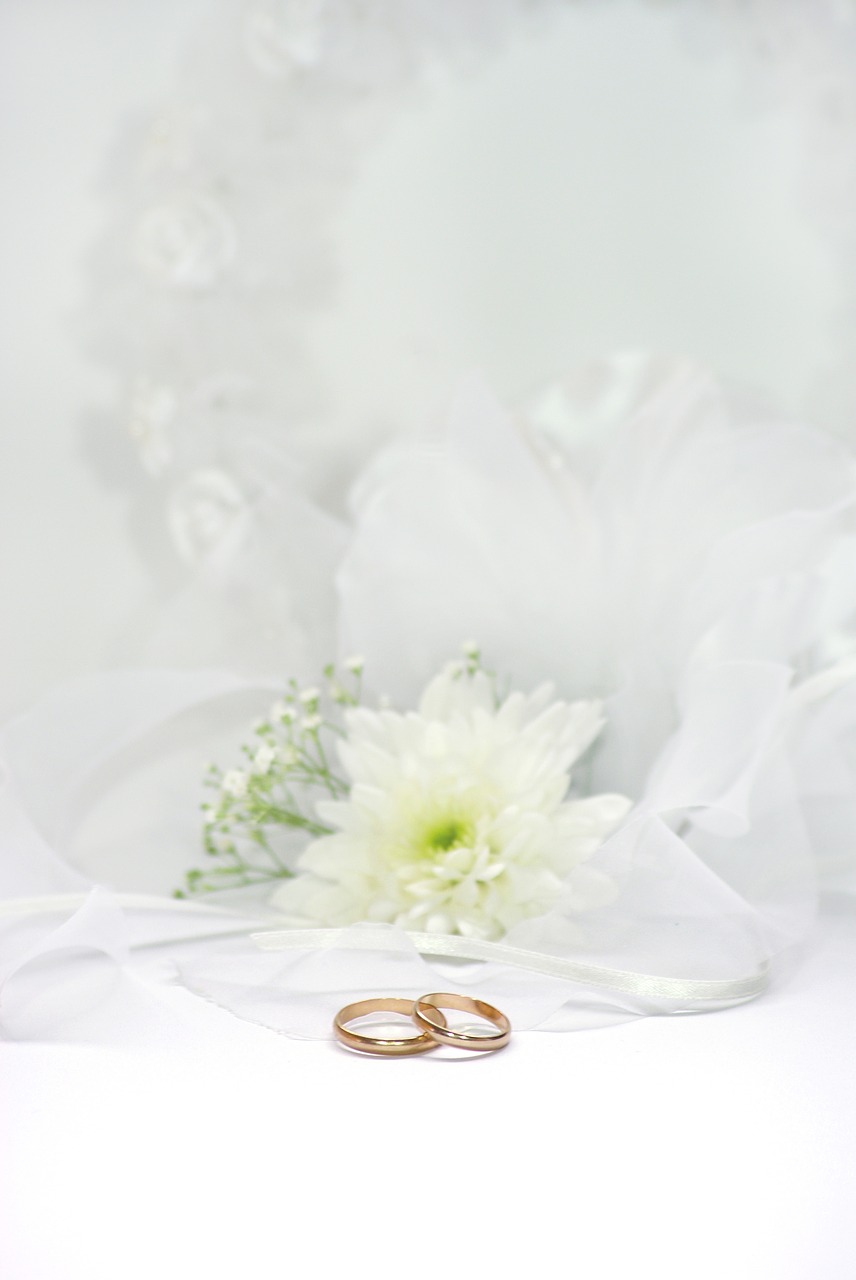 Image - wedding rings marry gold jewellery