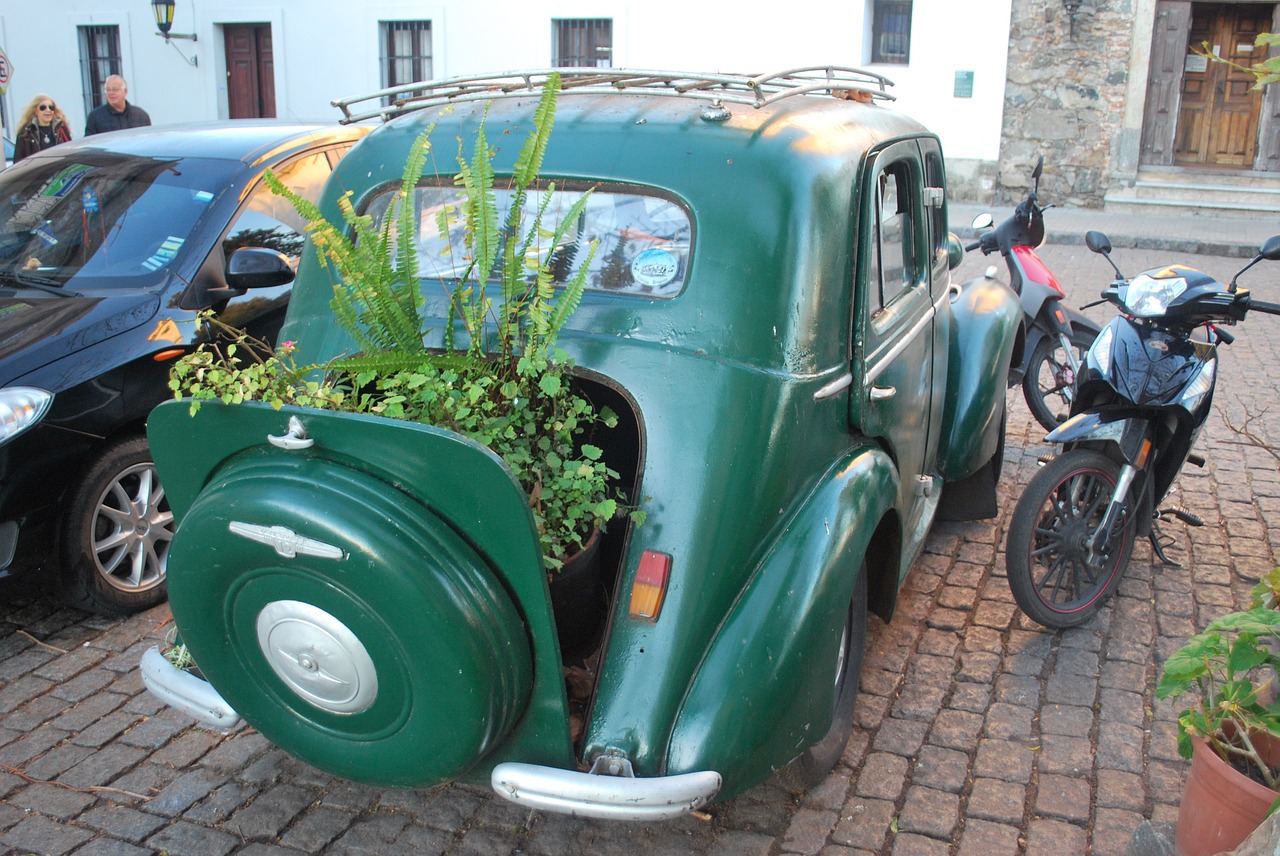 Image - colonia del sacramento old car