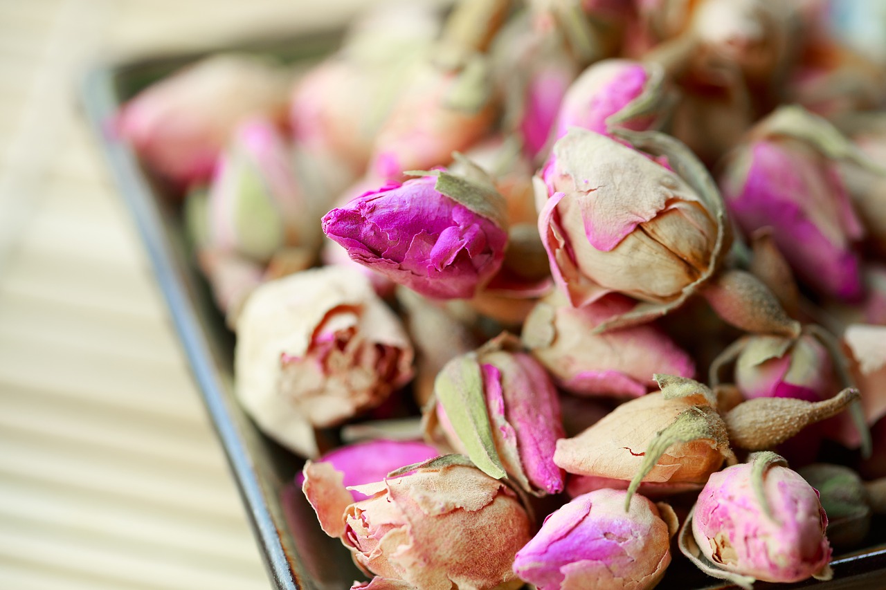 Image - rosebud rose dried flower dry tea