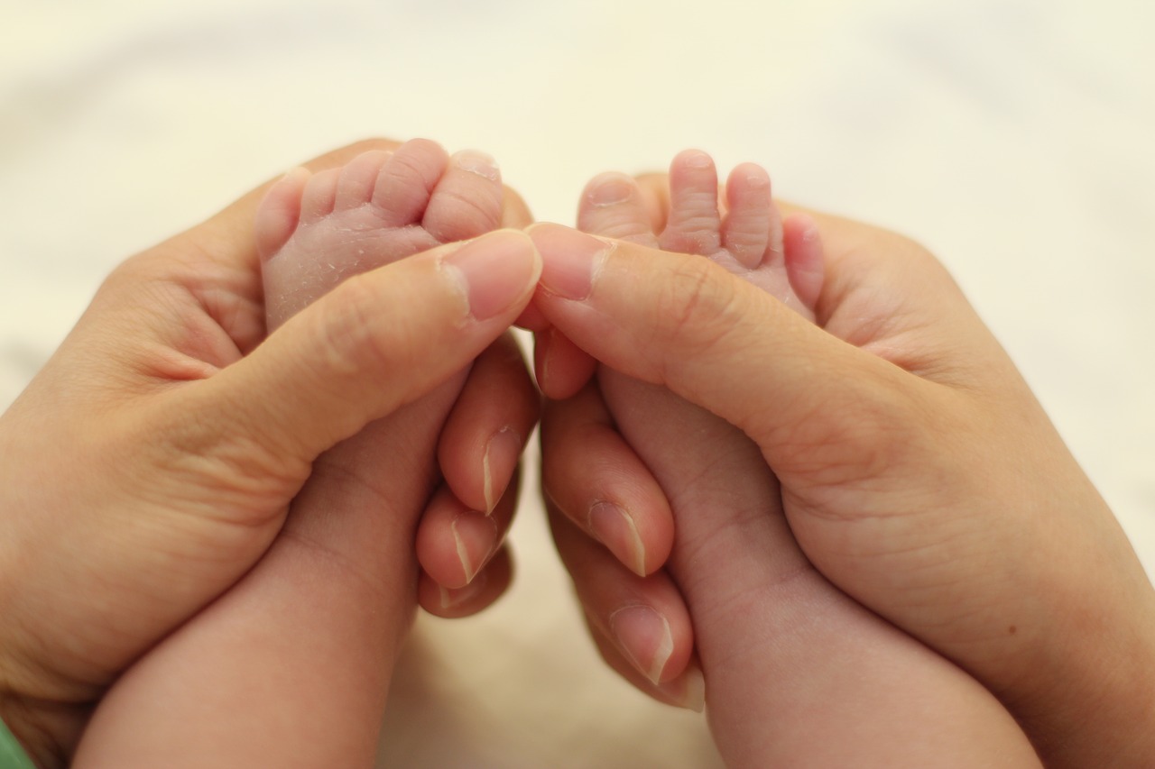 Image - baby feet hands feet newborn child