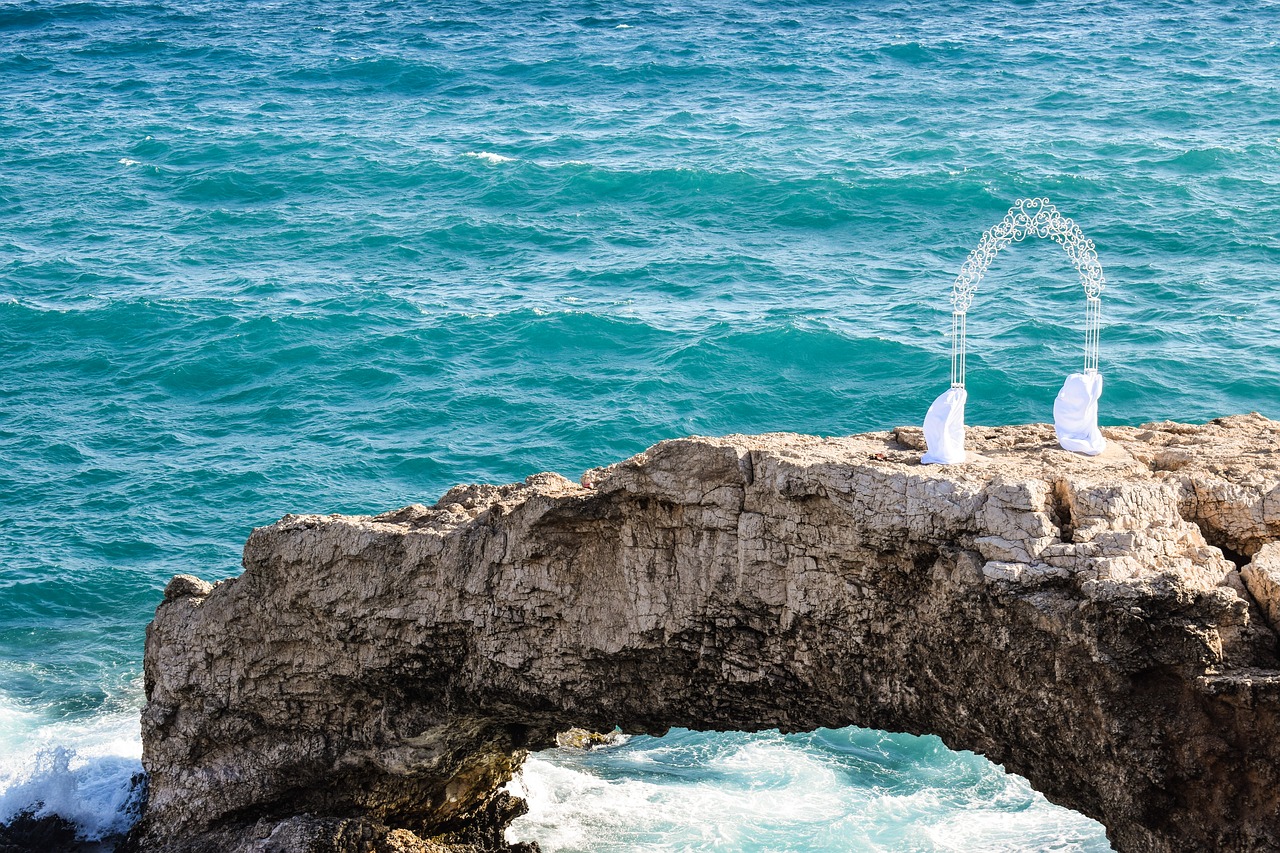 Image - cyprus ayia napa love bridge gate