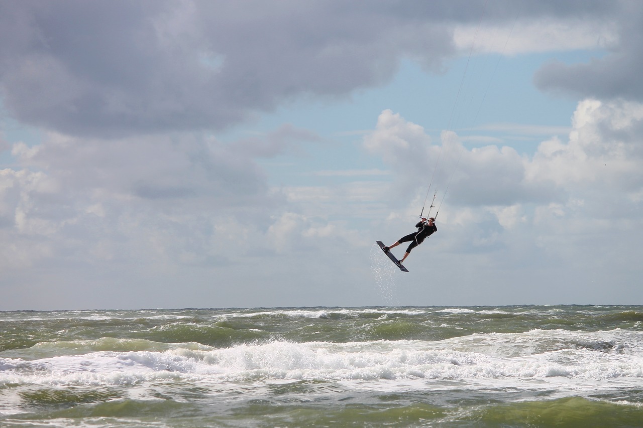 Image - steering kite sailing kite sailors