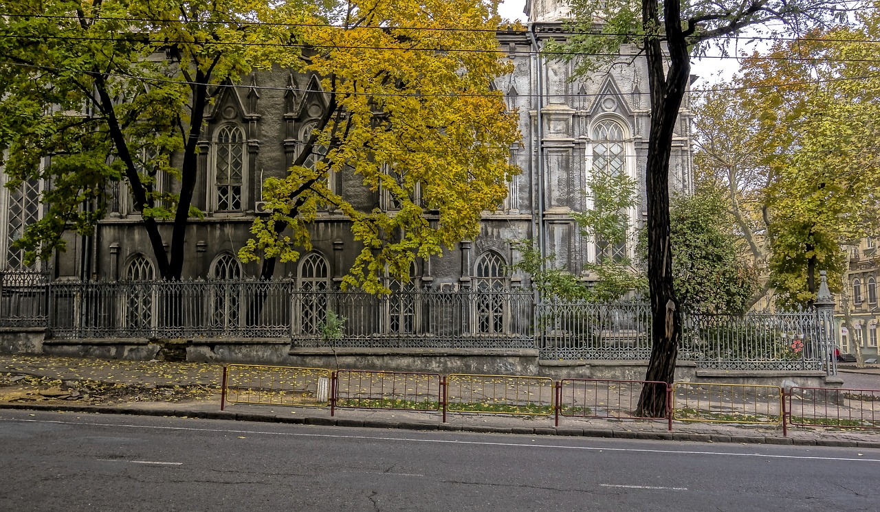 Image - odessa street building autumn