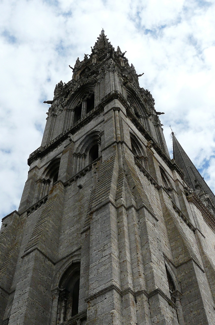 Image - chartres building gothic