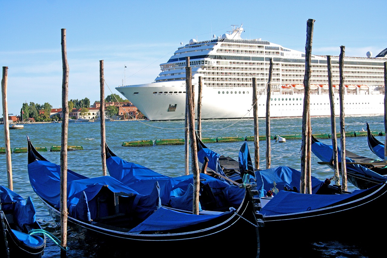 Image - venice italy cruise ship gondolas