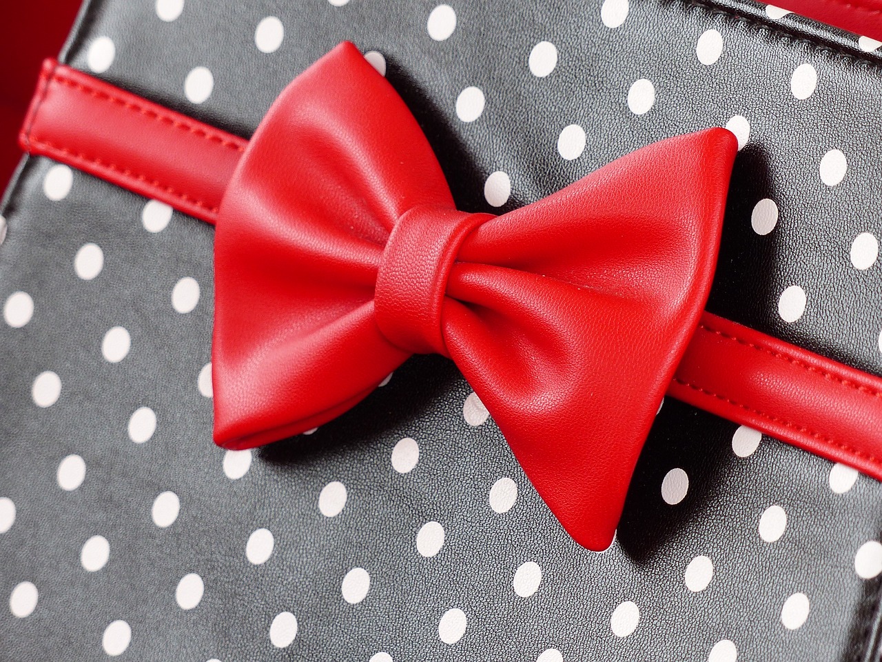 Image - bow bag red dots gray white