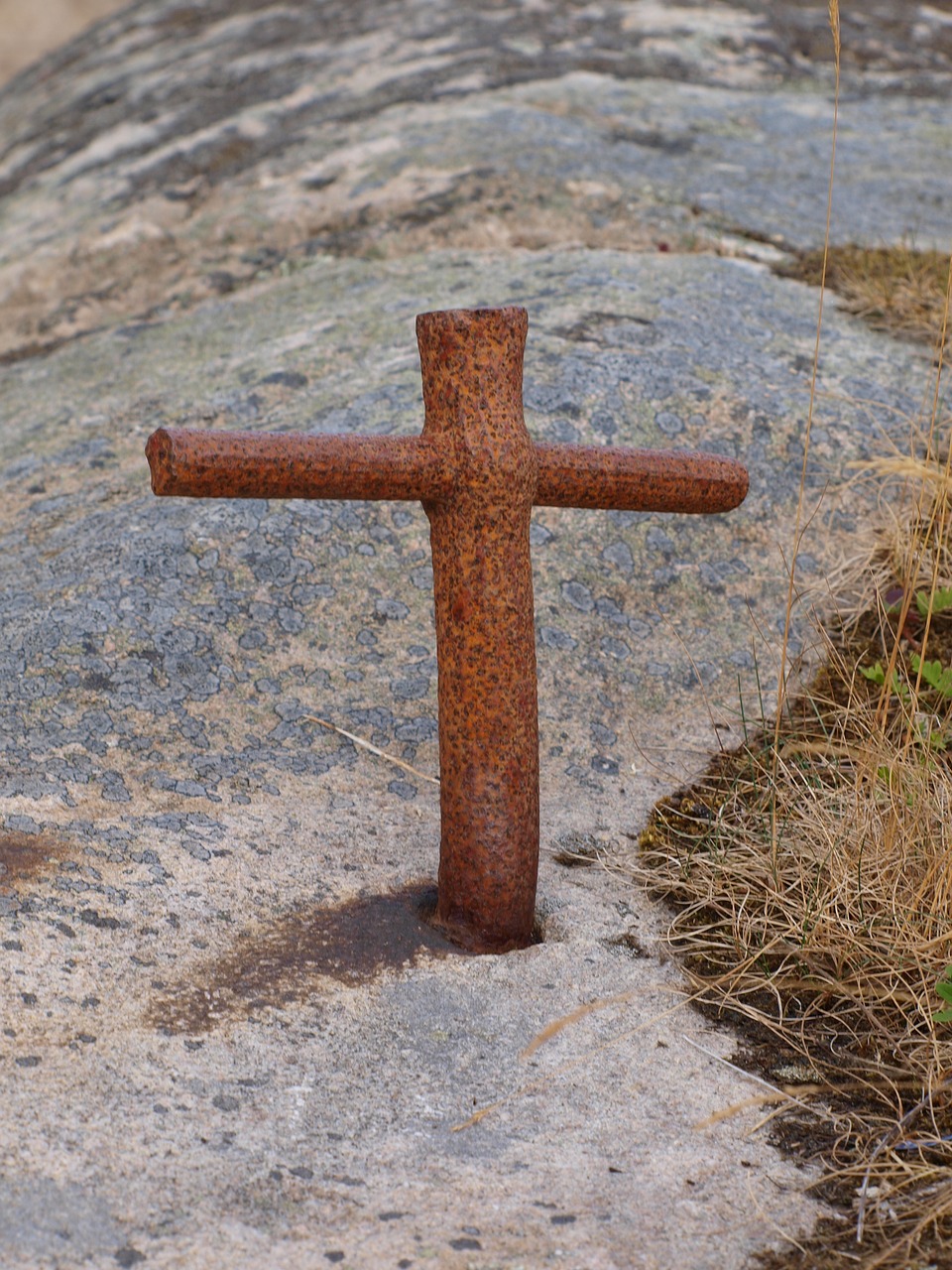 Image - cliff rust cross stone religion