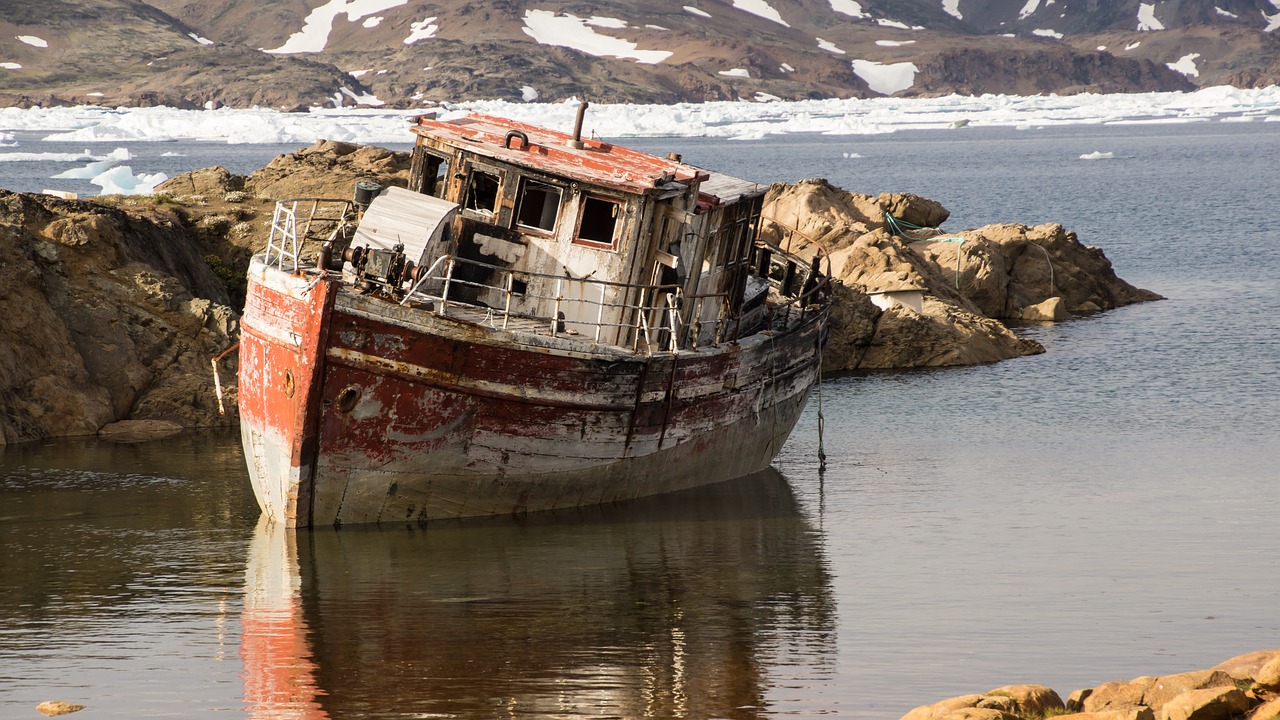 Image - boat old greenland aged abandoned