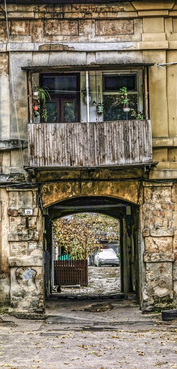 Image - odessa arch balcony old house