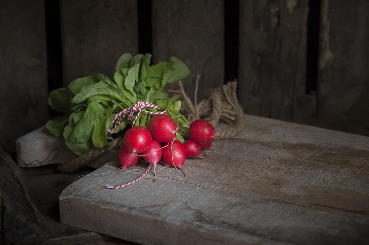 Image - summer radishes red vegetable