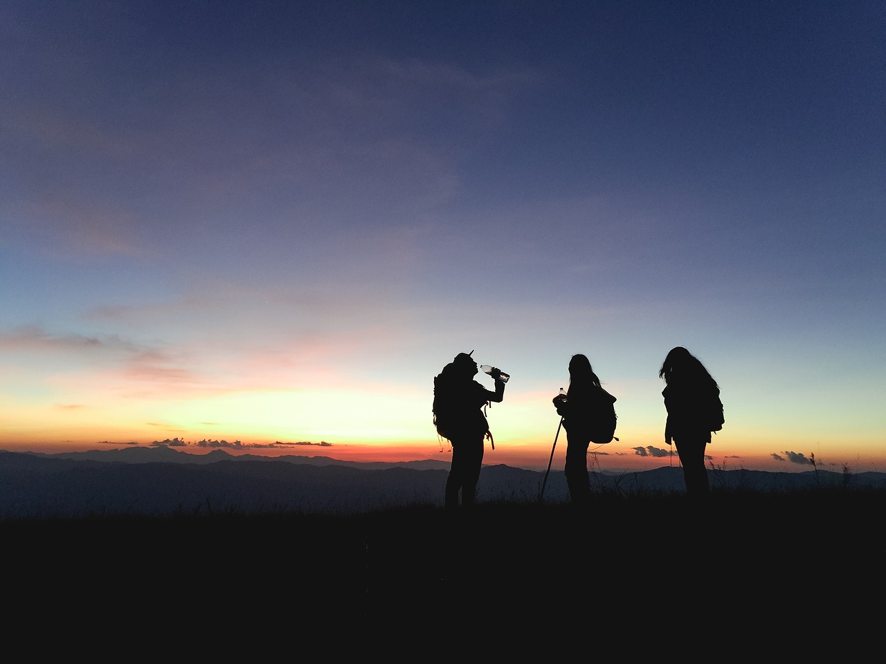 Image - people friends woman man hiking