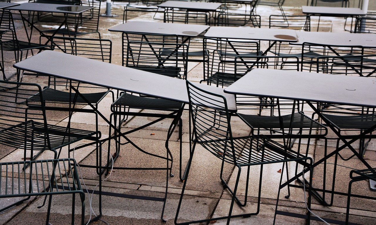 Image - chairs dining tables straßencafè