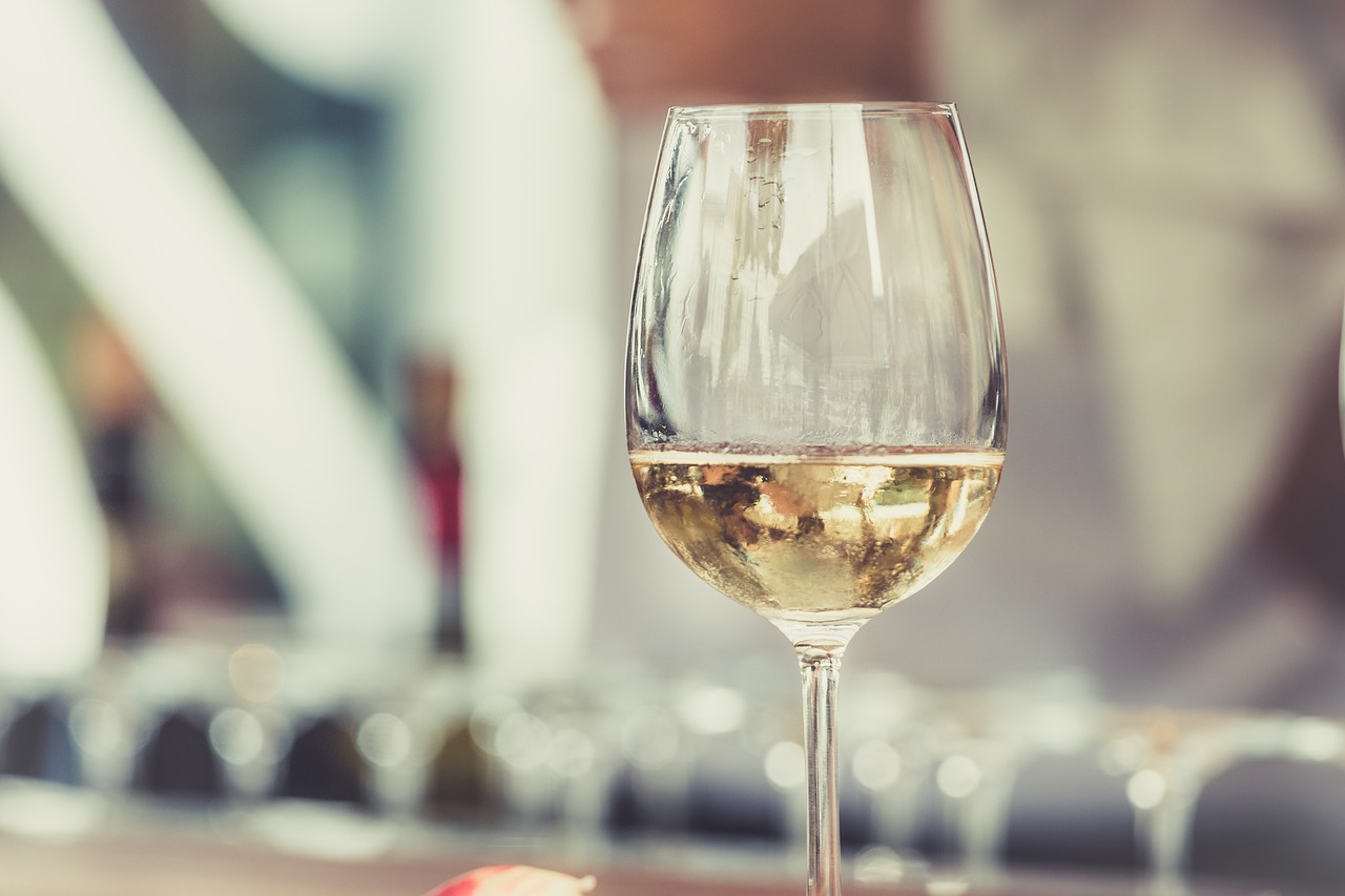 Image - white wine glass alcoholic