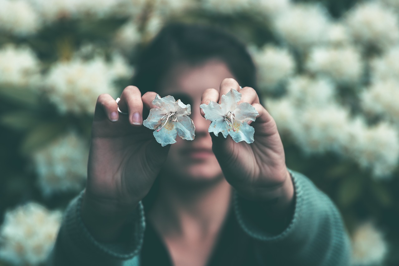 Image - people girl woman flower petals