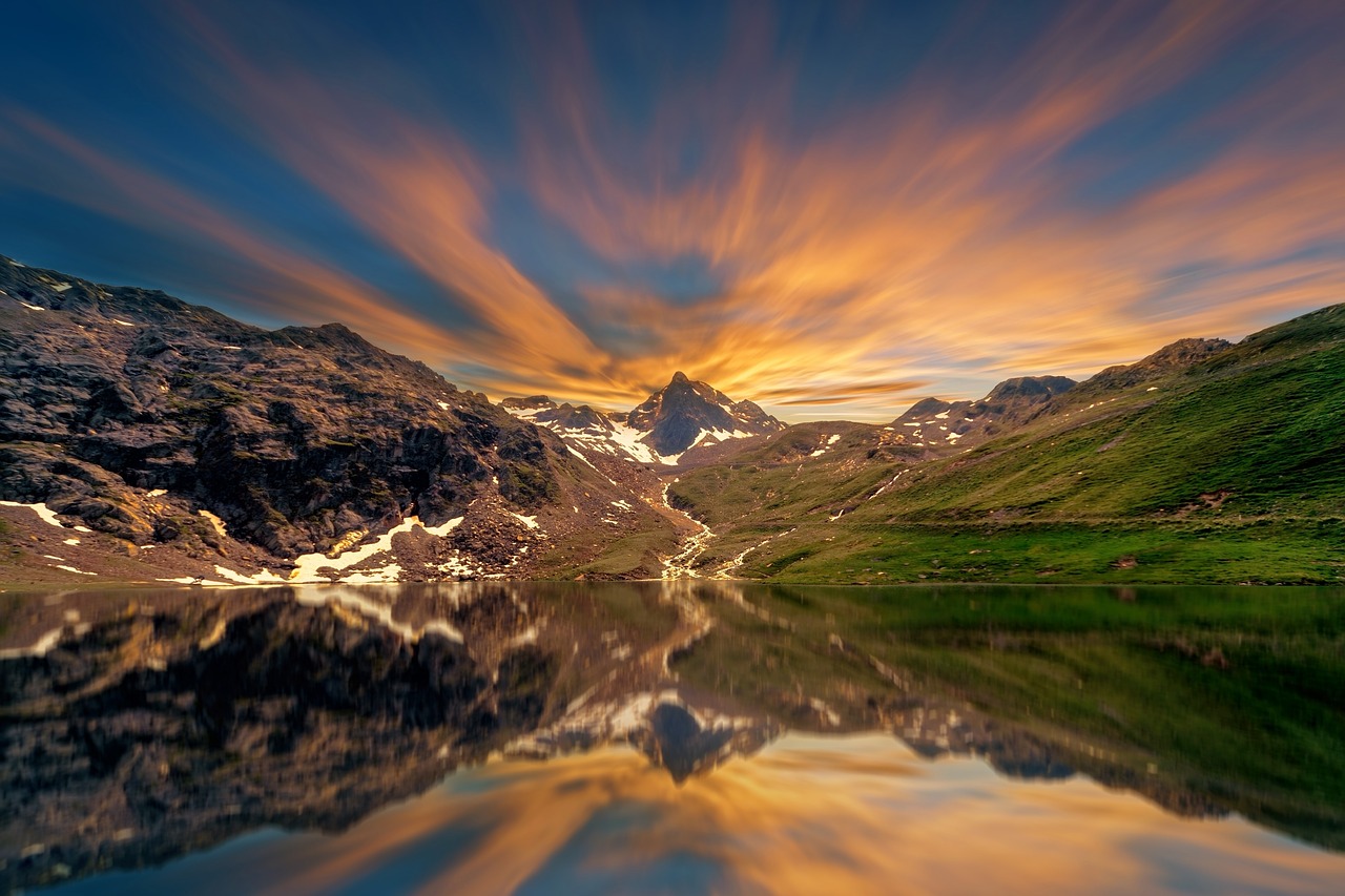 Image - mountain highland cloud sky