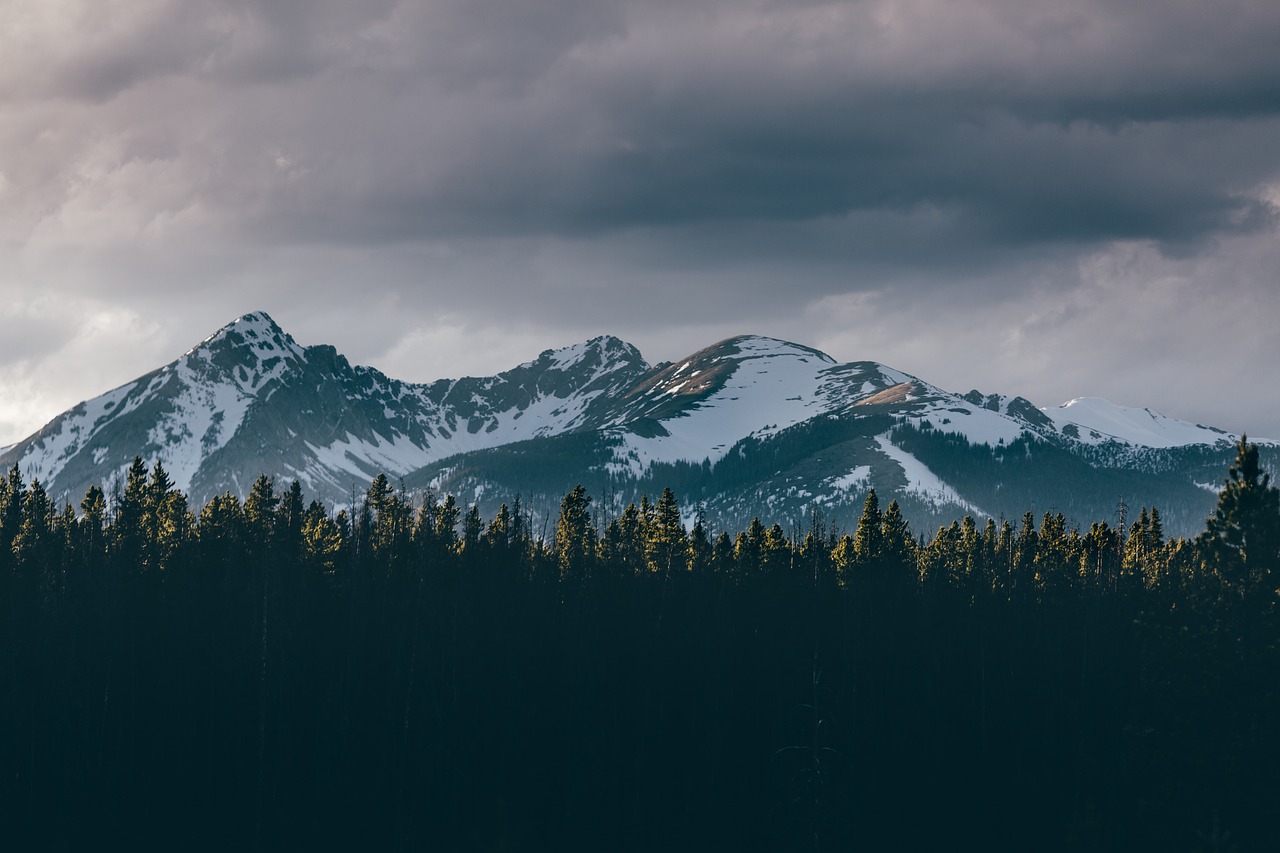 Image - mountain highland dark cloud sky