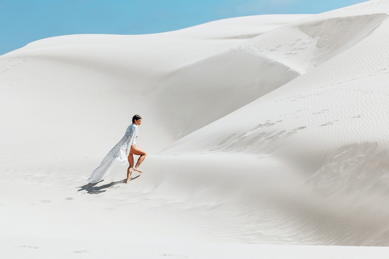 Image - white sand desert highland